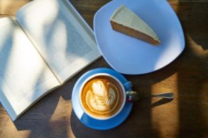 book reads and cafe reviews
